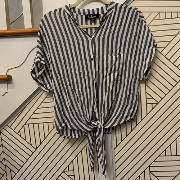 Lulus Tops - Lulus Striped Button Down